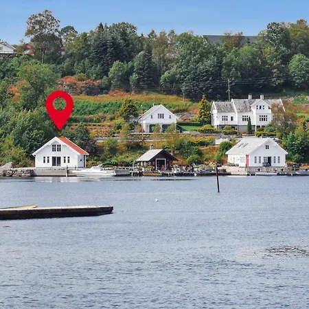1 Bedroom Beautiful In Holiday home Skjoldastraumen