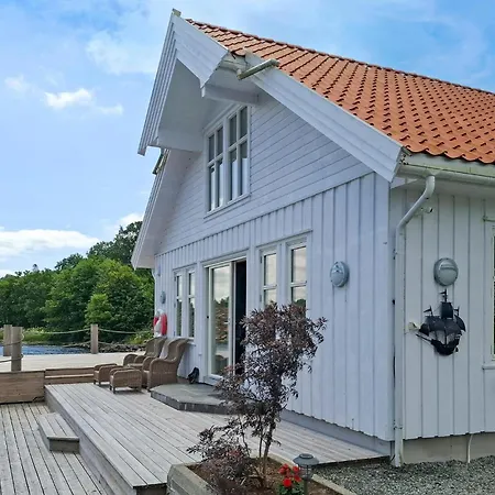 1 Bedroom Beautiful In Holiday home